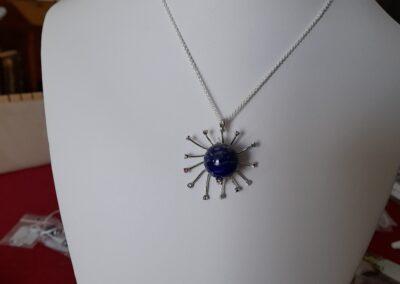 lapis lazuli   66 euros